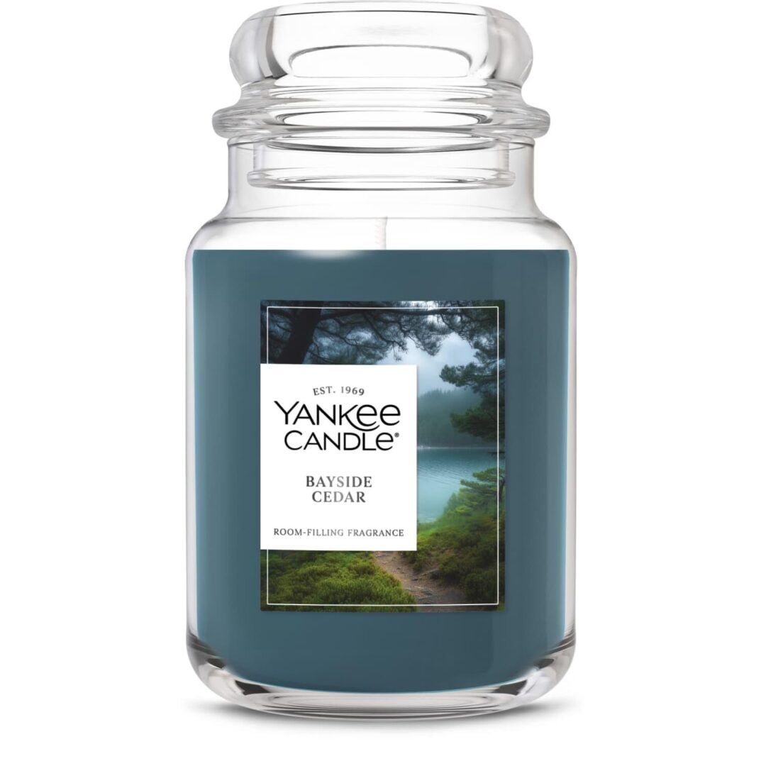 Version 1.0.0 Yankees Candle Bayside Cedar Large Jar - 22oz Scented Candle with 150 Hour Burn Time - Perfect Gift! - Image 1