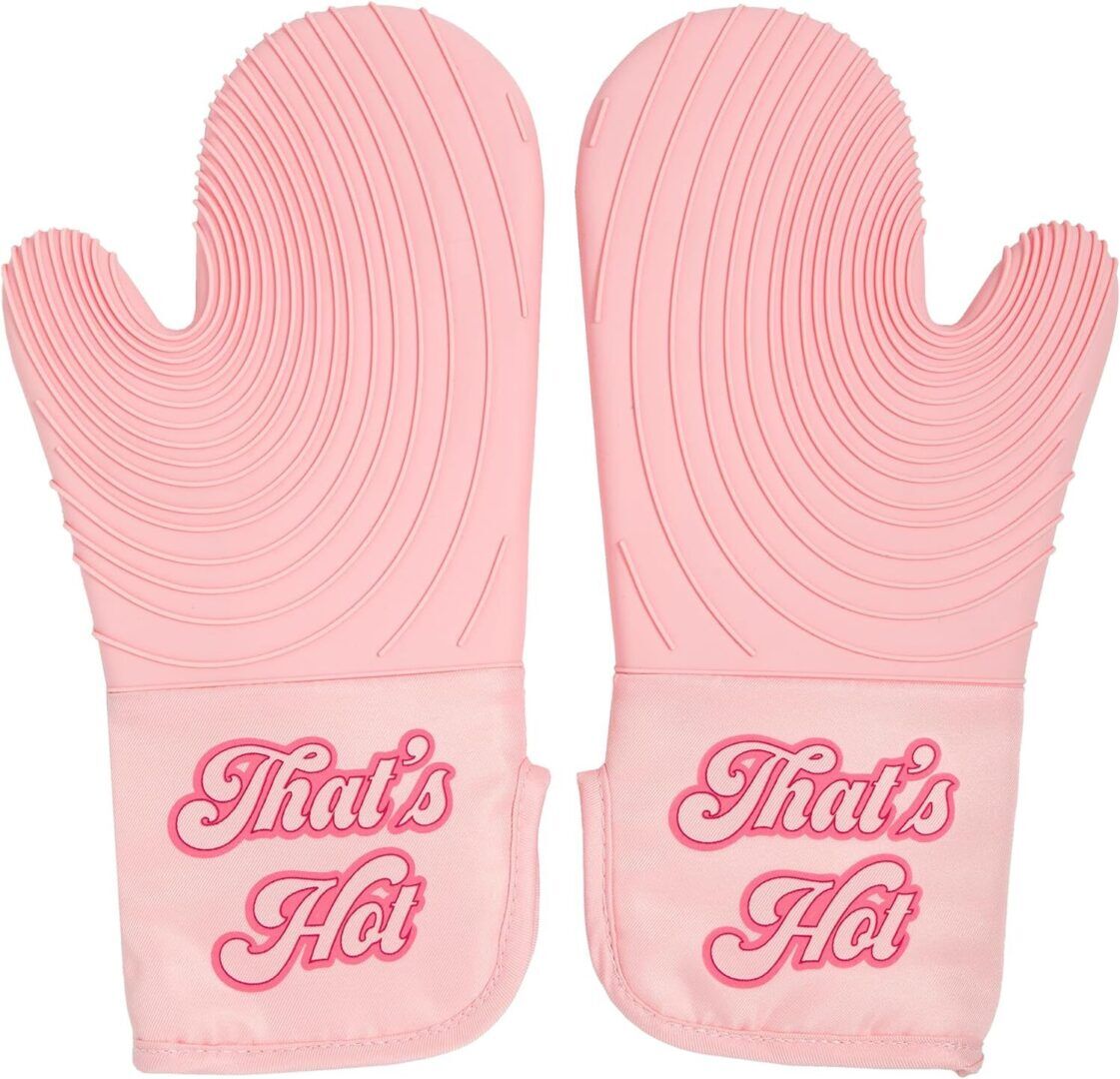 9a0a14ffbec83a6e23ba86ac4a2f10db.jpg Chic Pink Oven Mitt Set - Heat Resistant with Non-Slip Silicone Grips, 2-Piece That'S HOT Design - Image 1